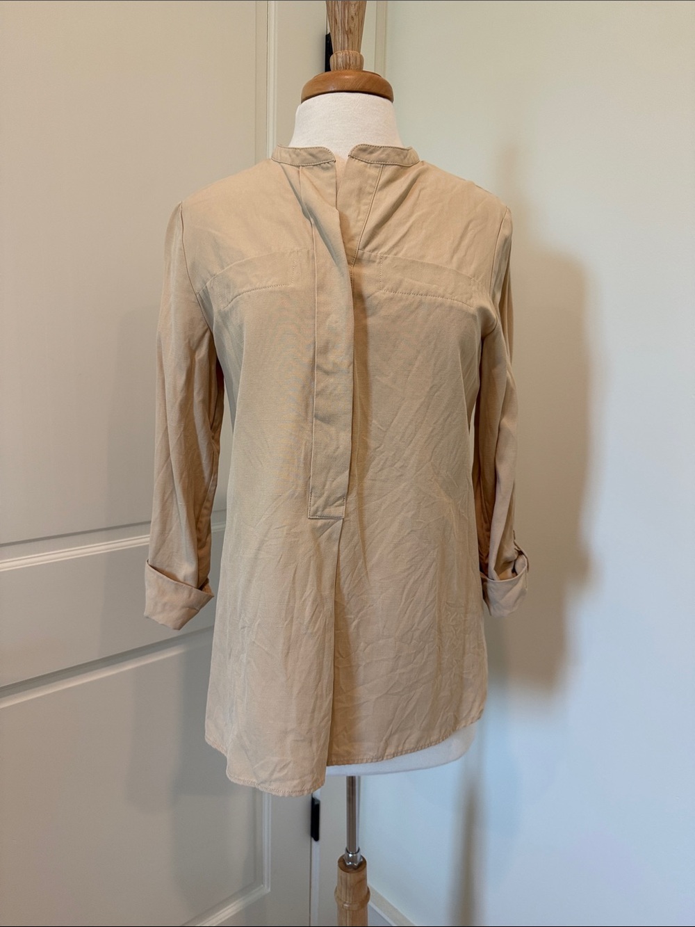 Anne Klein Beige Tunic Top with Lion Logo